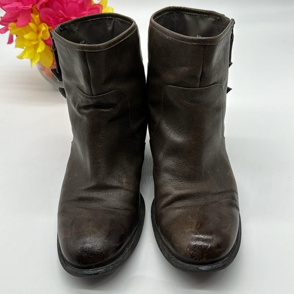 Nine West Just This Brown Leather Ankle Bootie Size 8.5 MCA6442K - Picture 2 of 7